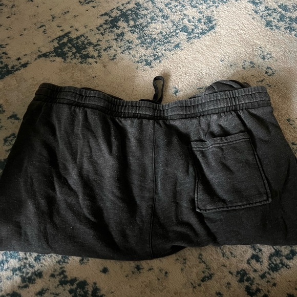 men’s sweatpants - Picture 3 of 3